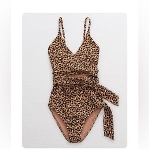 Aerie swimsuit. Size XL. NWT